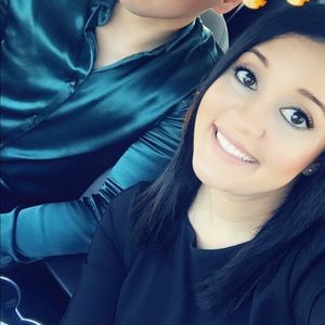 Meet your Posher, Holly